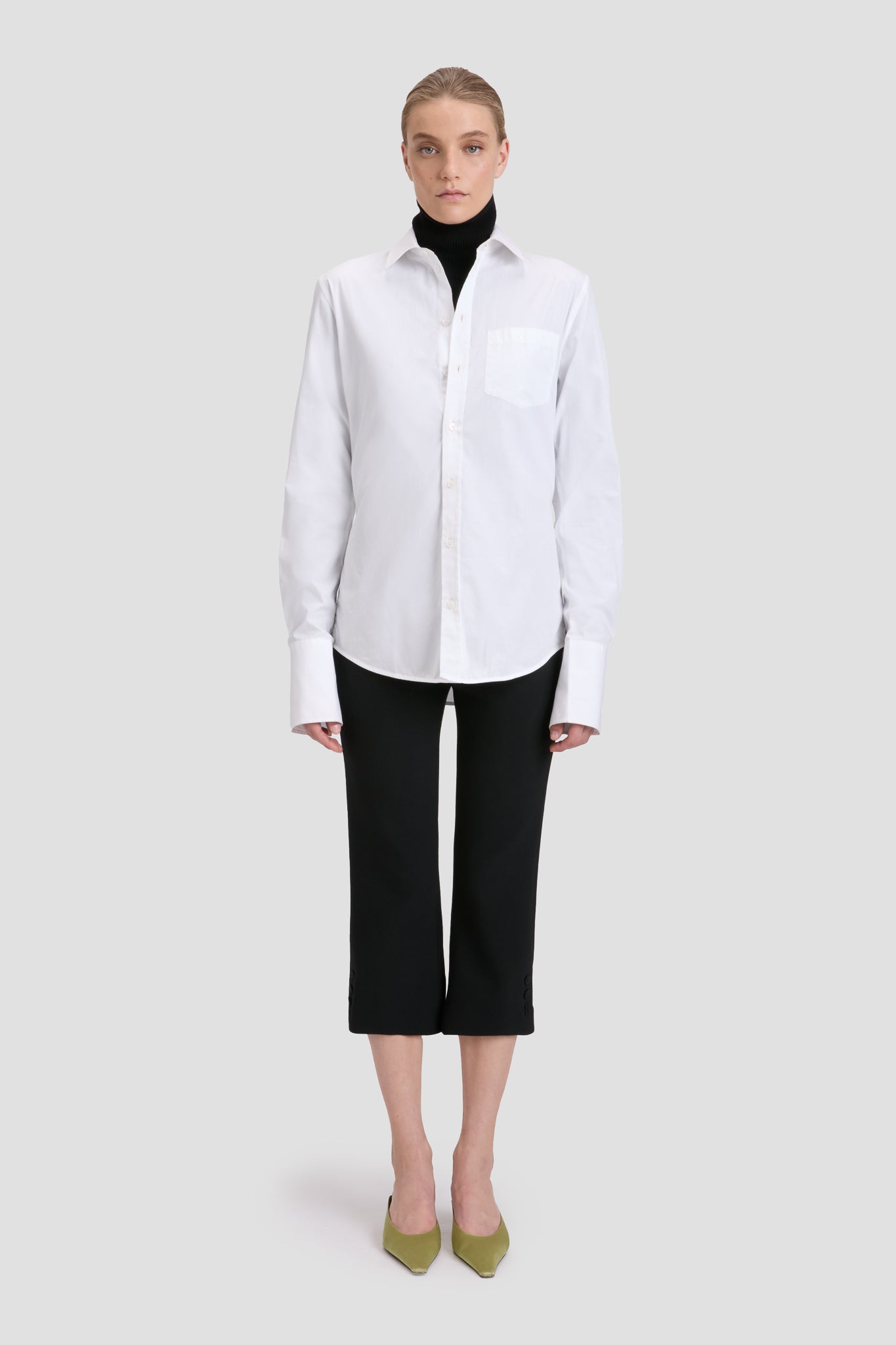 Tab Detail Cropped Trouser In Black – Victoria Beckham Int