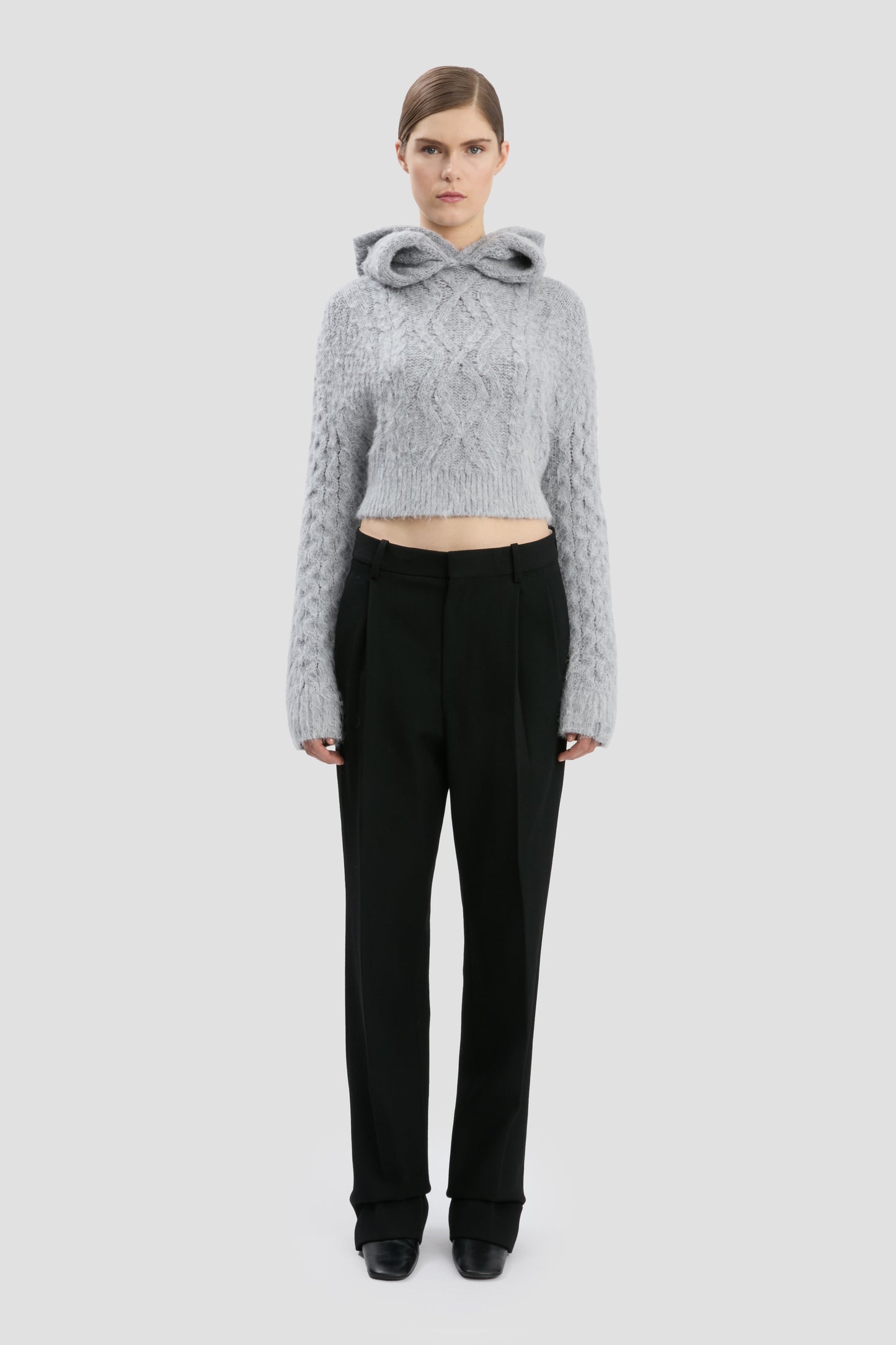 Cropped Cable Jumper In Grey Melange