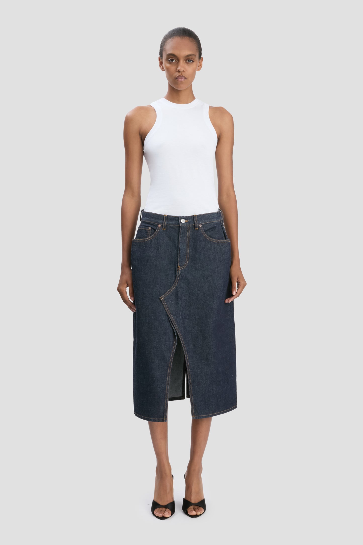 Kick Pocket Denim Skirt In Light Rinse