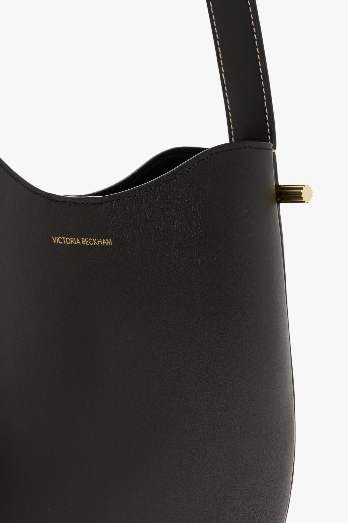 Dia Hobo Bag Medium In Black Leather