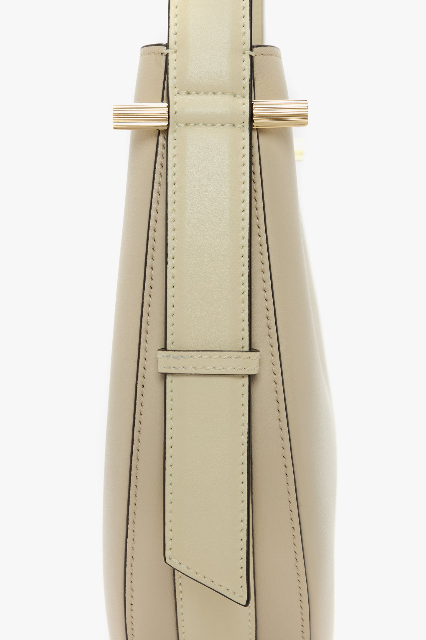 Dia Hobo Bag Medium In Ivory Leather