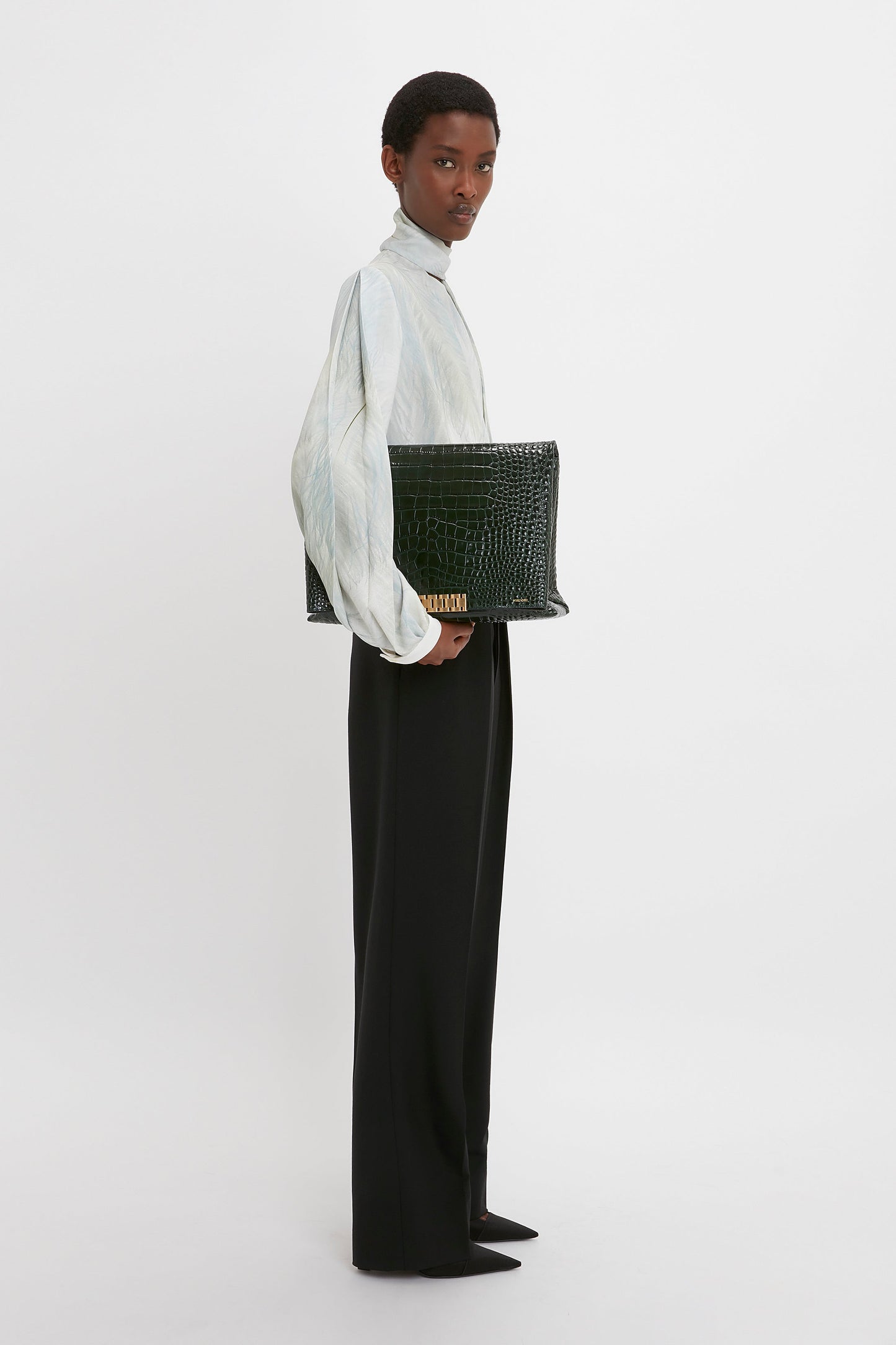 Jumbo Chain Pouch in Dark Forest Croc-Effect Leather
