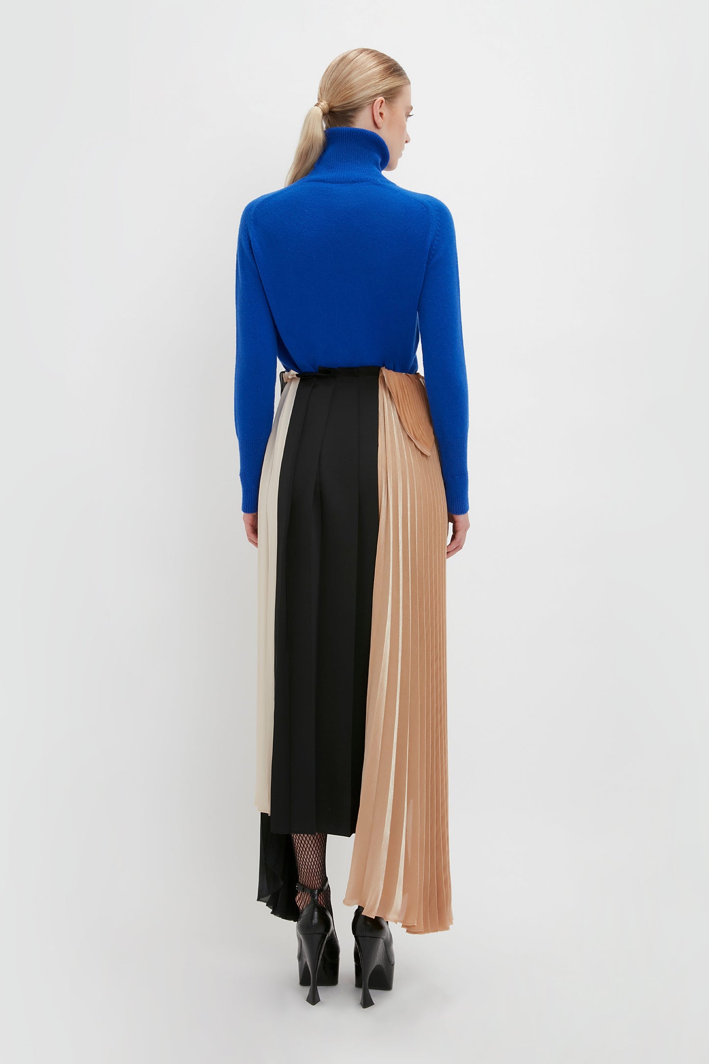 Pleated Layer Asymmetric Skirt In Multi