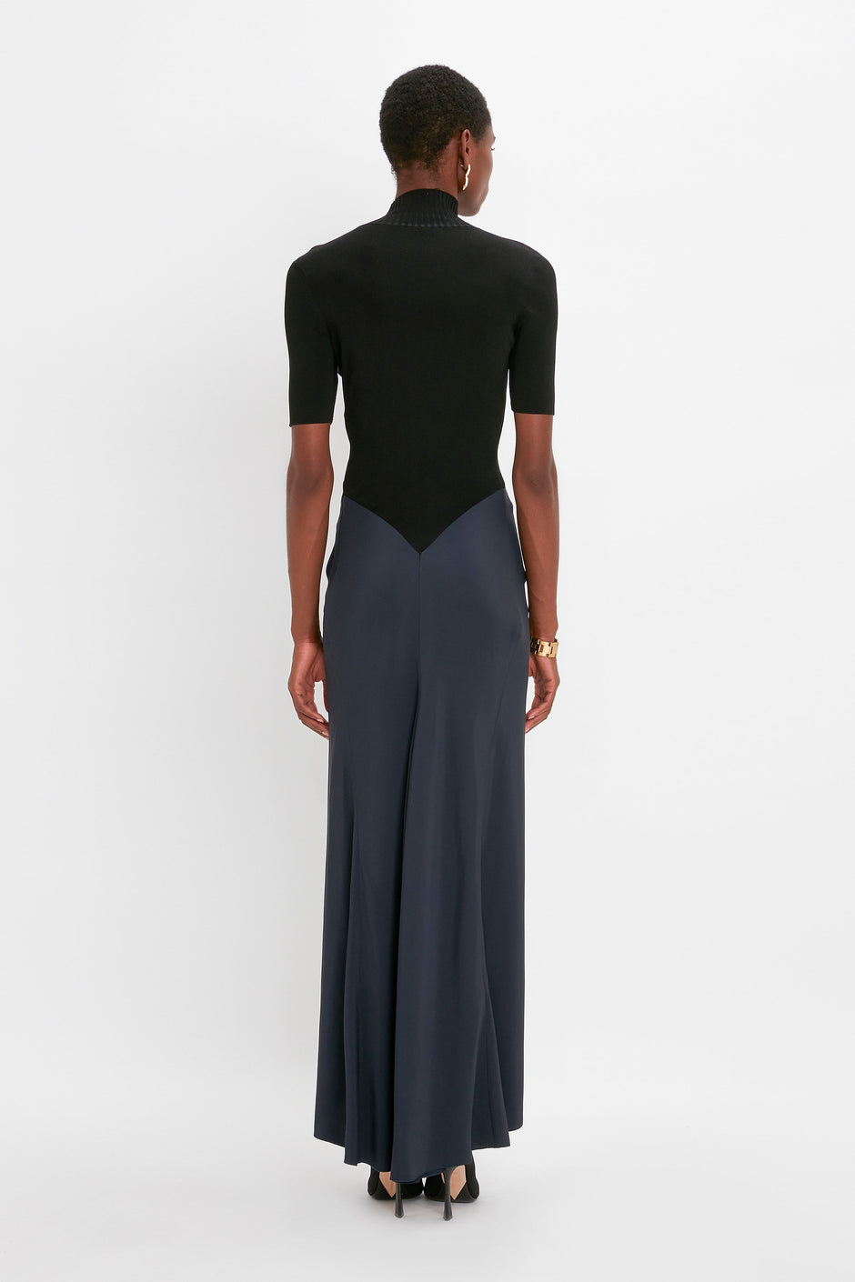 Tailored, Elegant New Season Dresses – Victoria Beckham