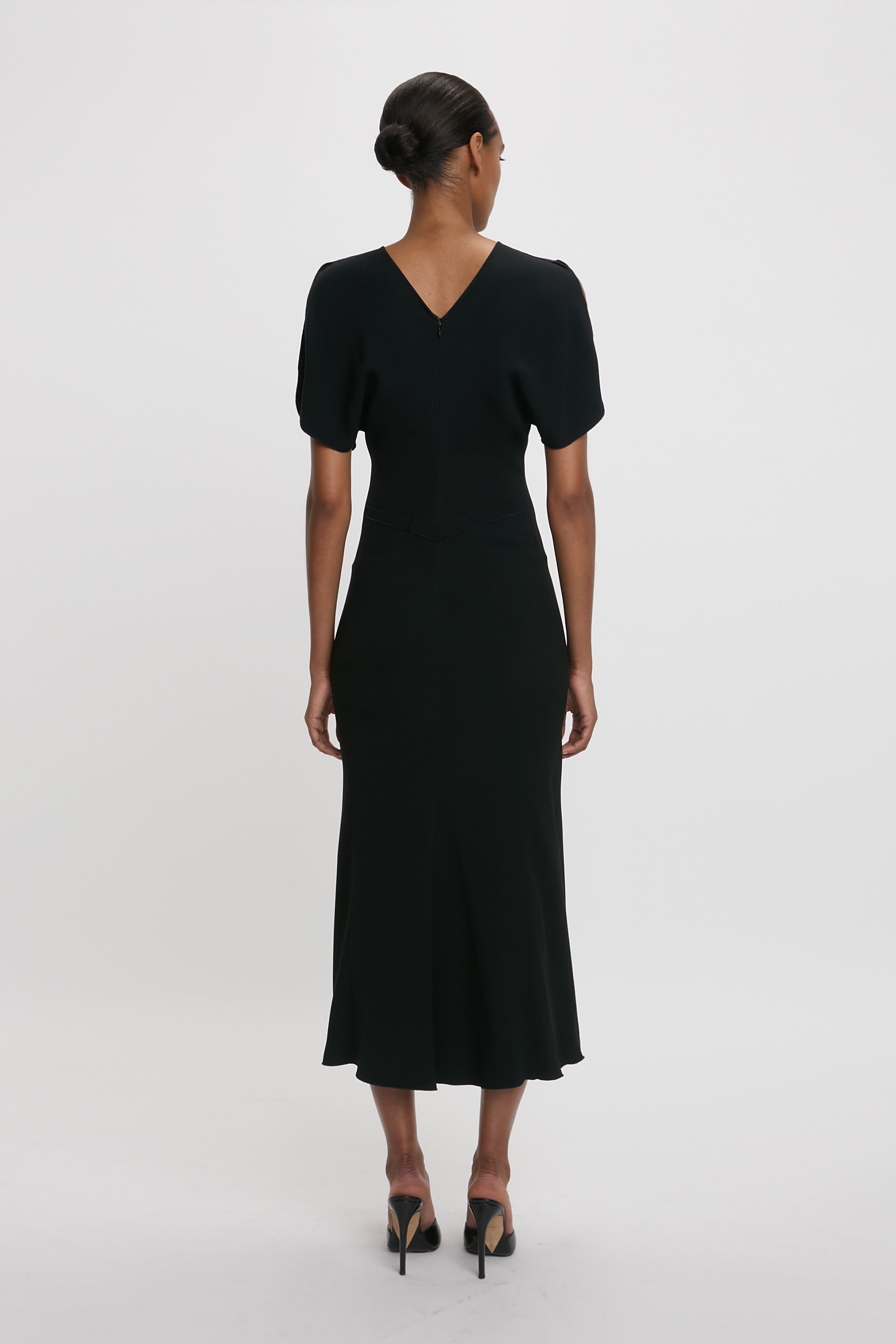 Gathered Waist Midi Dress In Black – Victoria Beckham