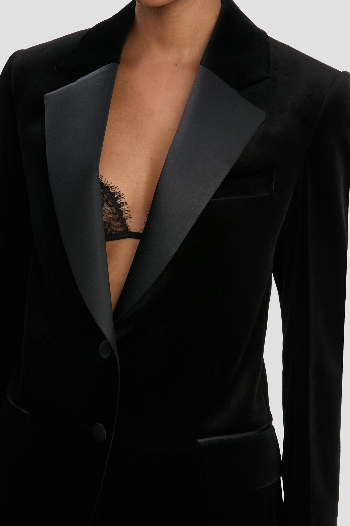 Single Breasted Tailored Jacket In Black