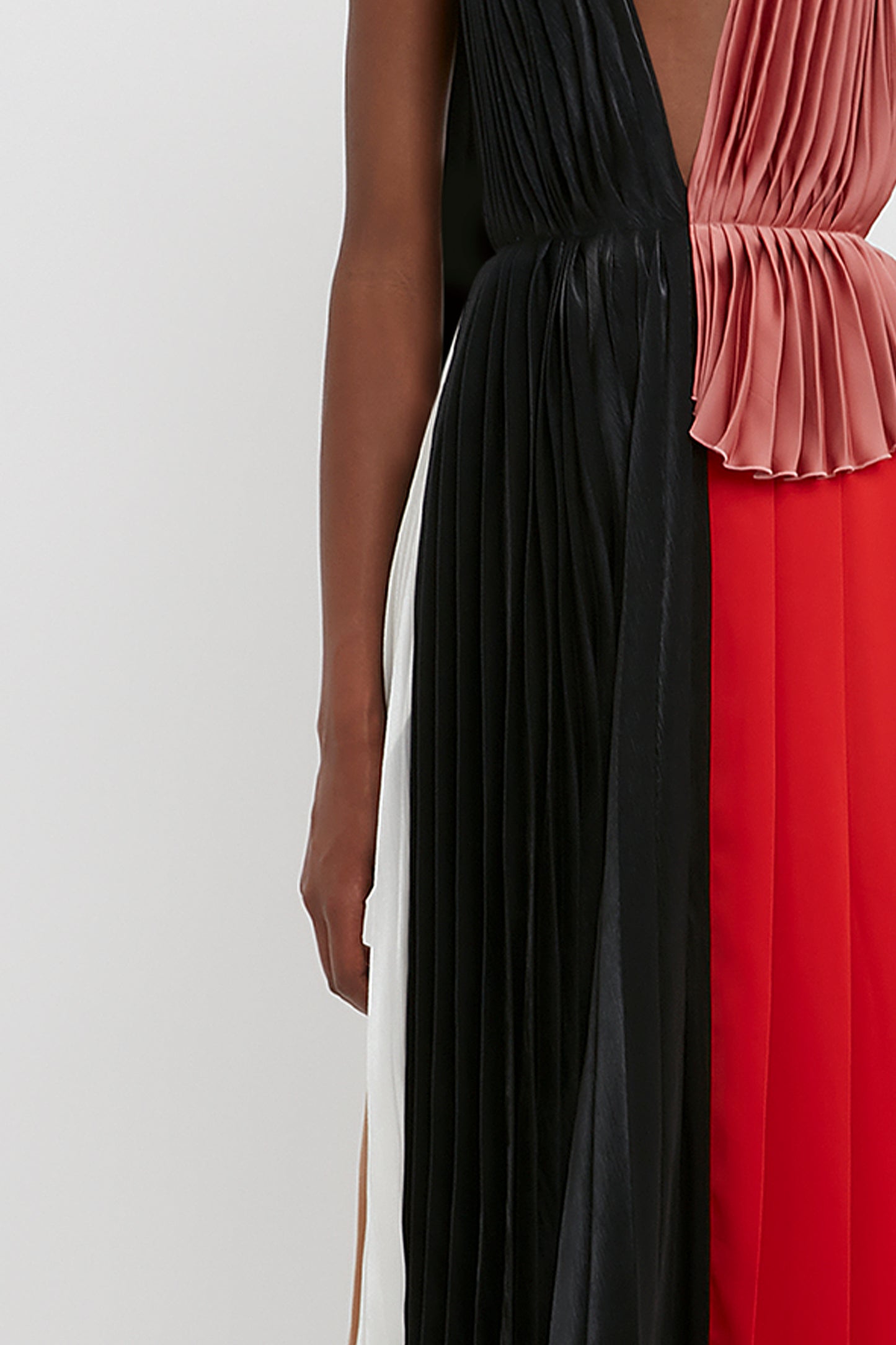 Asymmetric Pleated V-Neck Dress In Black-Multi