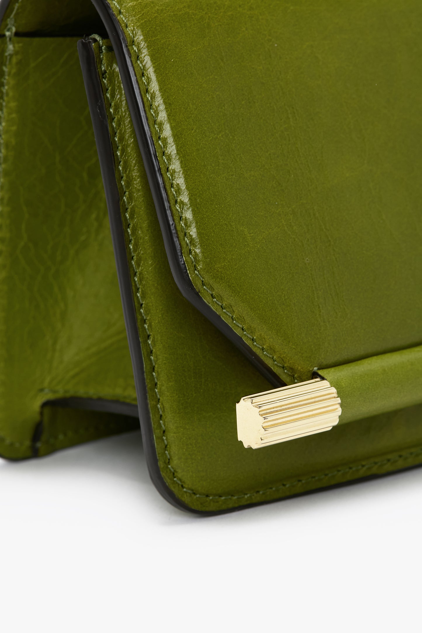 202 Clutch Bag In Green Distressed Leather